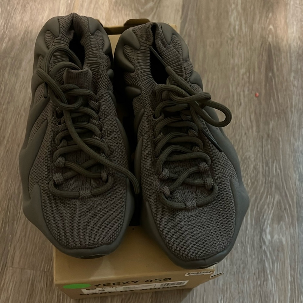 Yeezy cinder 450